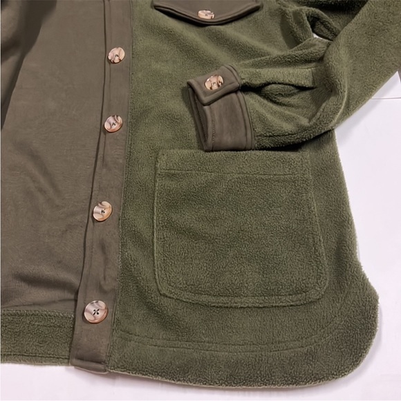 🖤 NWT 🖤 BLANK NYC olive green sherpa shacket size M - Picture 2 of 2